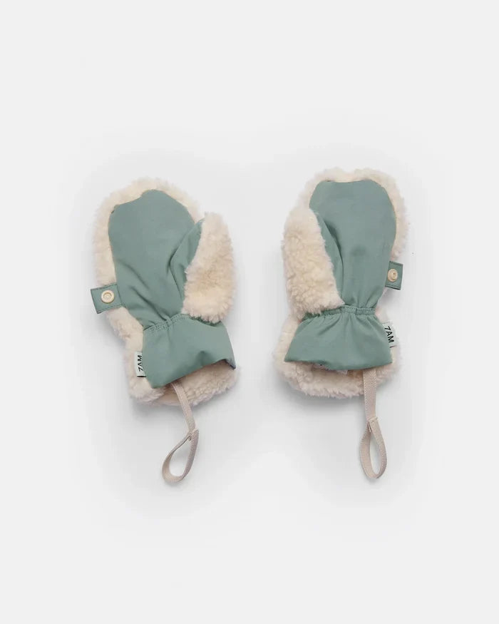 7AM Enfant Sherpa Benji Appliqué Mitten in Mirage