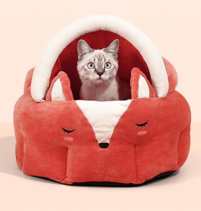 Gadget Gerbil Fox Shaped Cat Bed