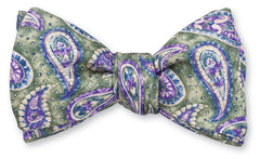 Green Bernadette Pine Bow Tie