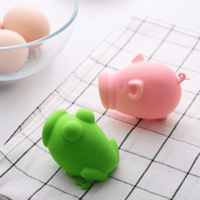 Gadget Gerbil Silicone Pig Shaped Egg Yolk Separator