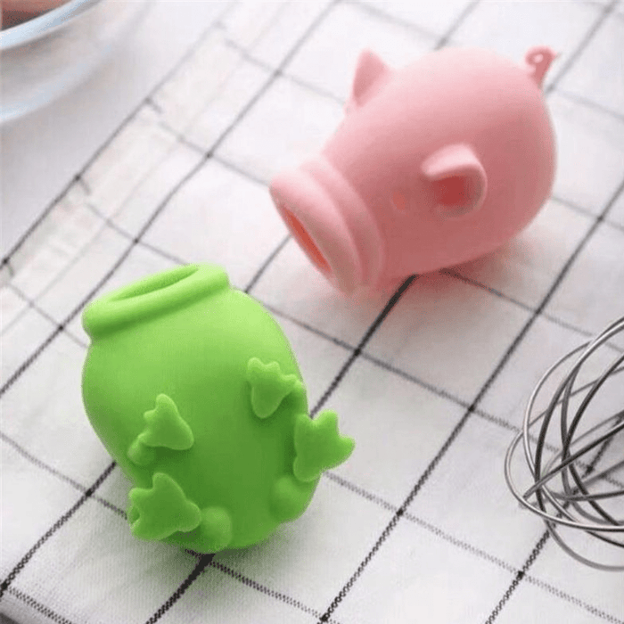 Gadget Gerbil Silicone Pig Shaped Egg Yolk Separator