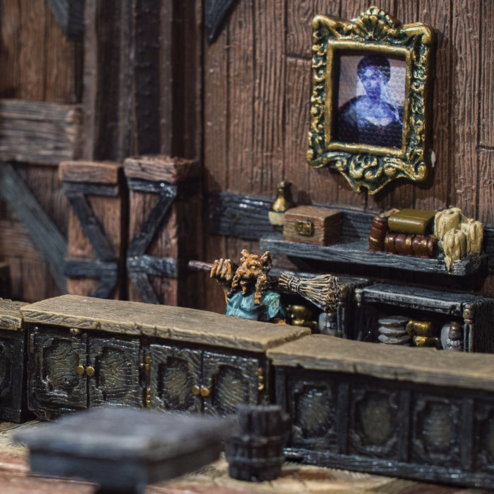 Small Treasure Chest - Cosmetic Cornerposts (Unpainted)