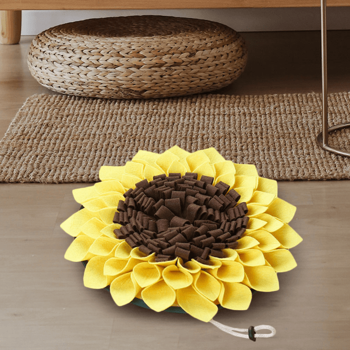 Gadget Gerbil Sunflower Shaped Dog Snuffle Mat