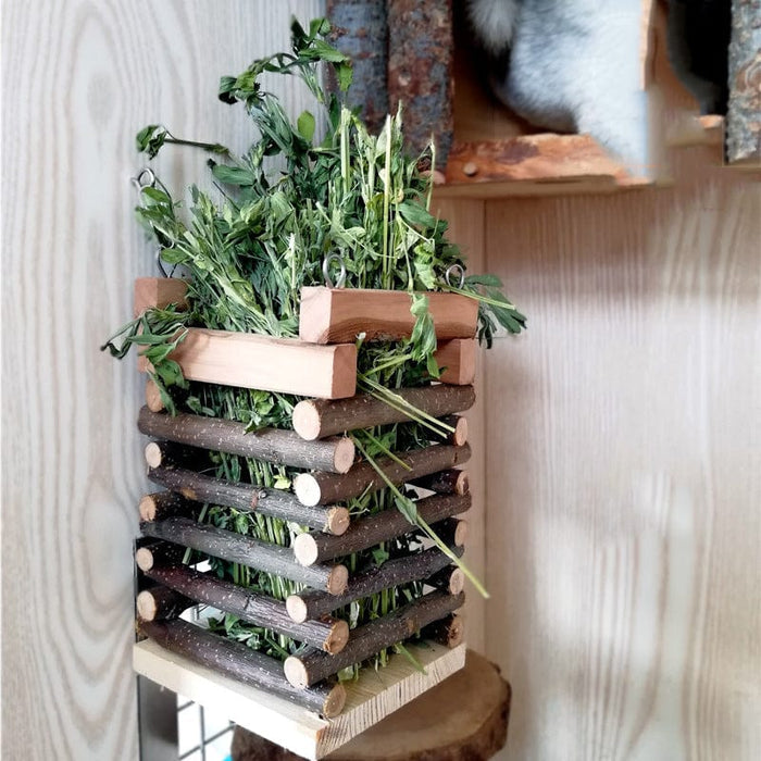 Gadget Gerbil Wooden Wall Mounted Hay Feeder